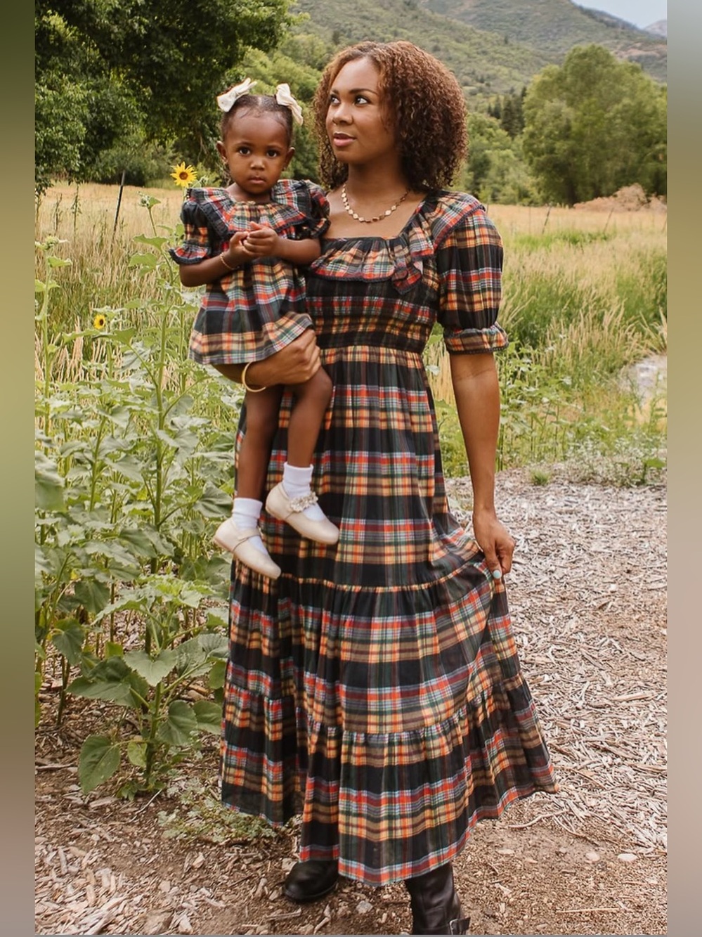 Ivy City Co Plaid Maxi Dress Large Gracie Ruffle Puff Sleeve Cotton Smocked Fall
